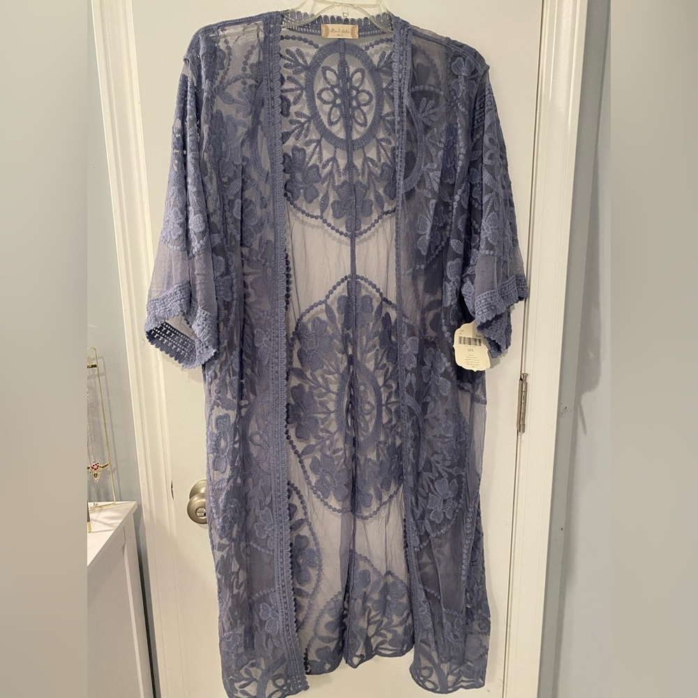 Altar'd State Floral Lace Kimono in Lavender